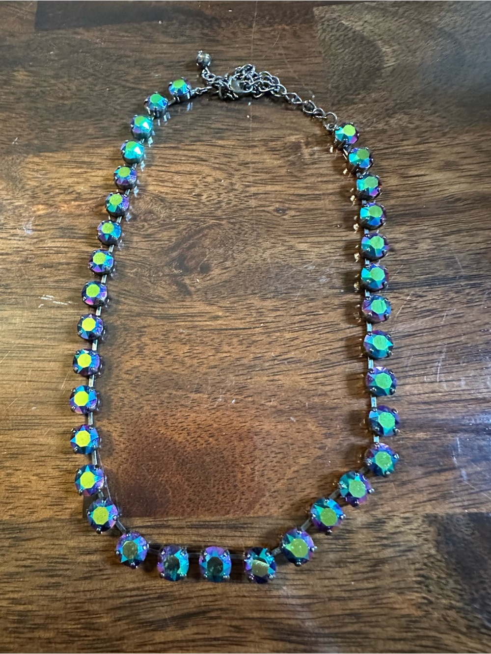 Sabika-inspired crystal necklace